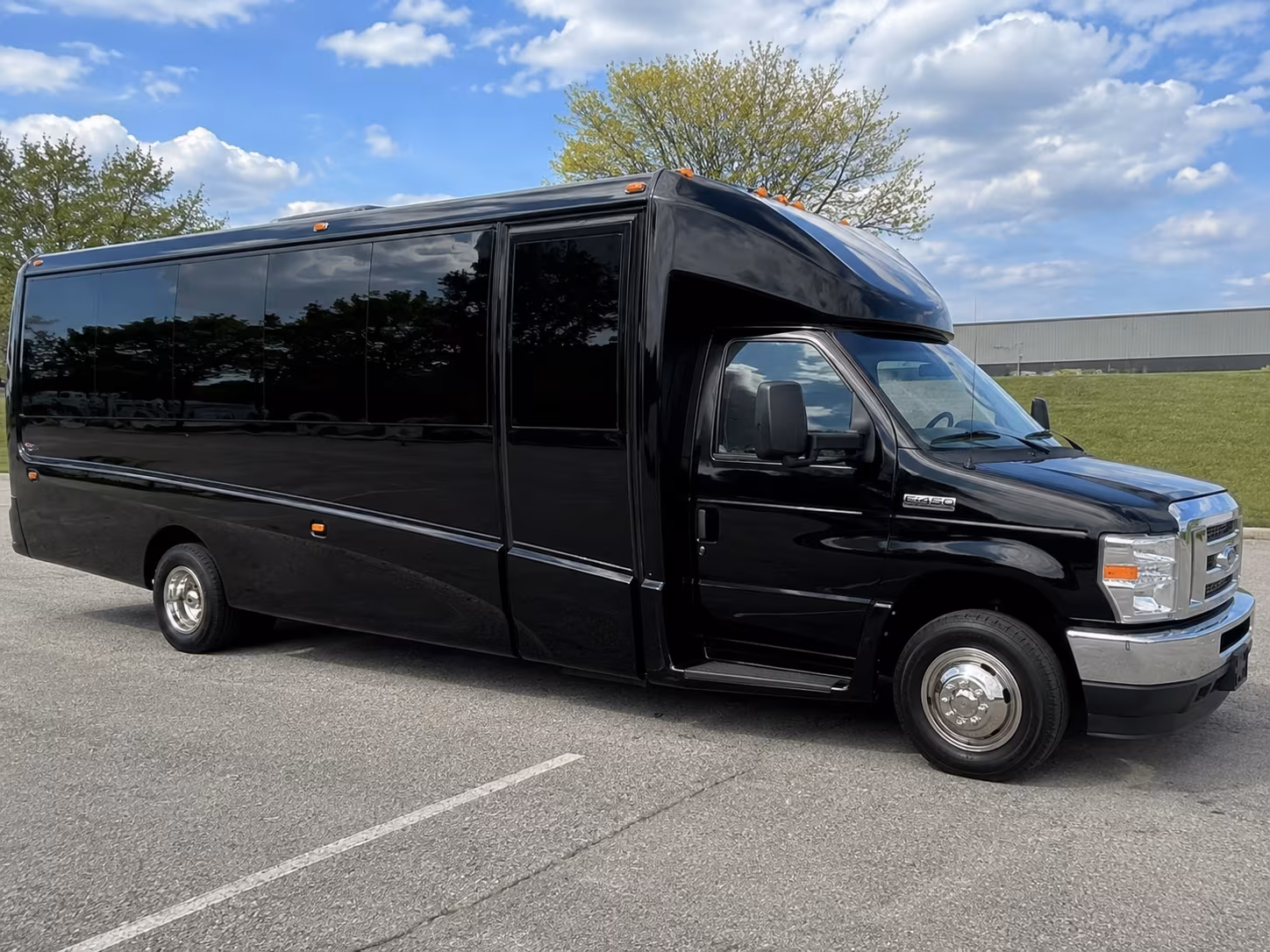 finding a bus to crypto com arena for lakers kings and clippers games has never been easier