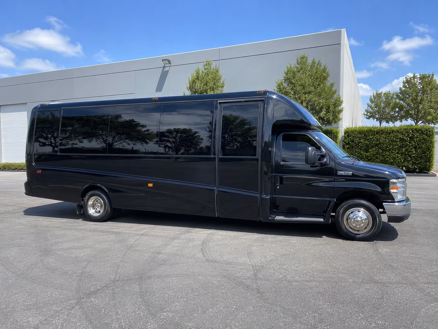 glendale bus rentals