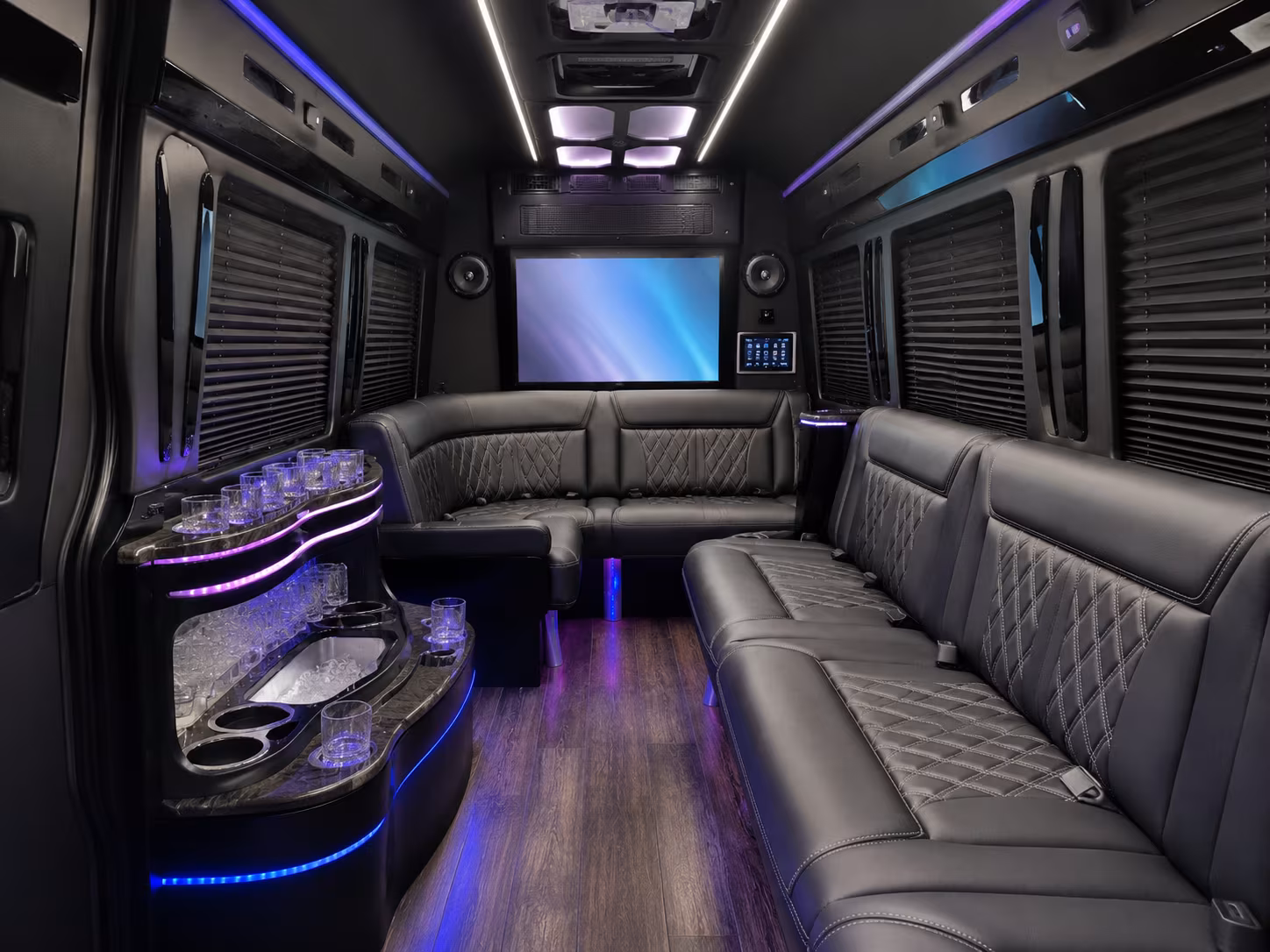 let palmdalecharterbuscompany com handle vip and client transportation at air force plant 42