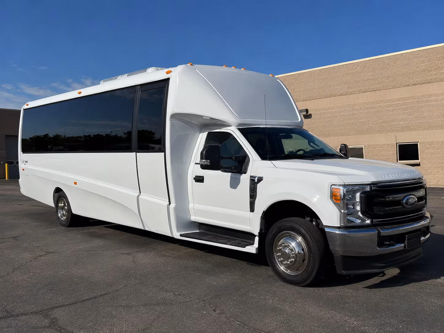 pasadena private event charter buses for pasadena groups