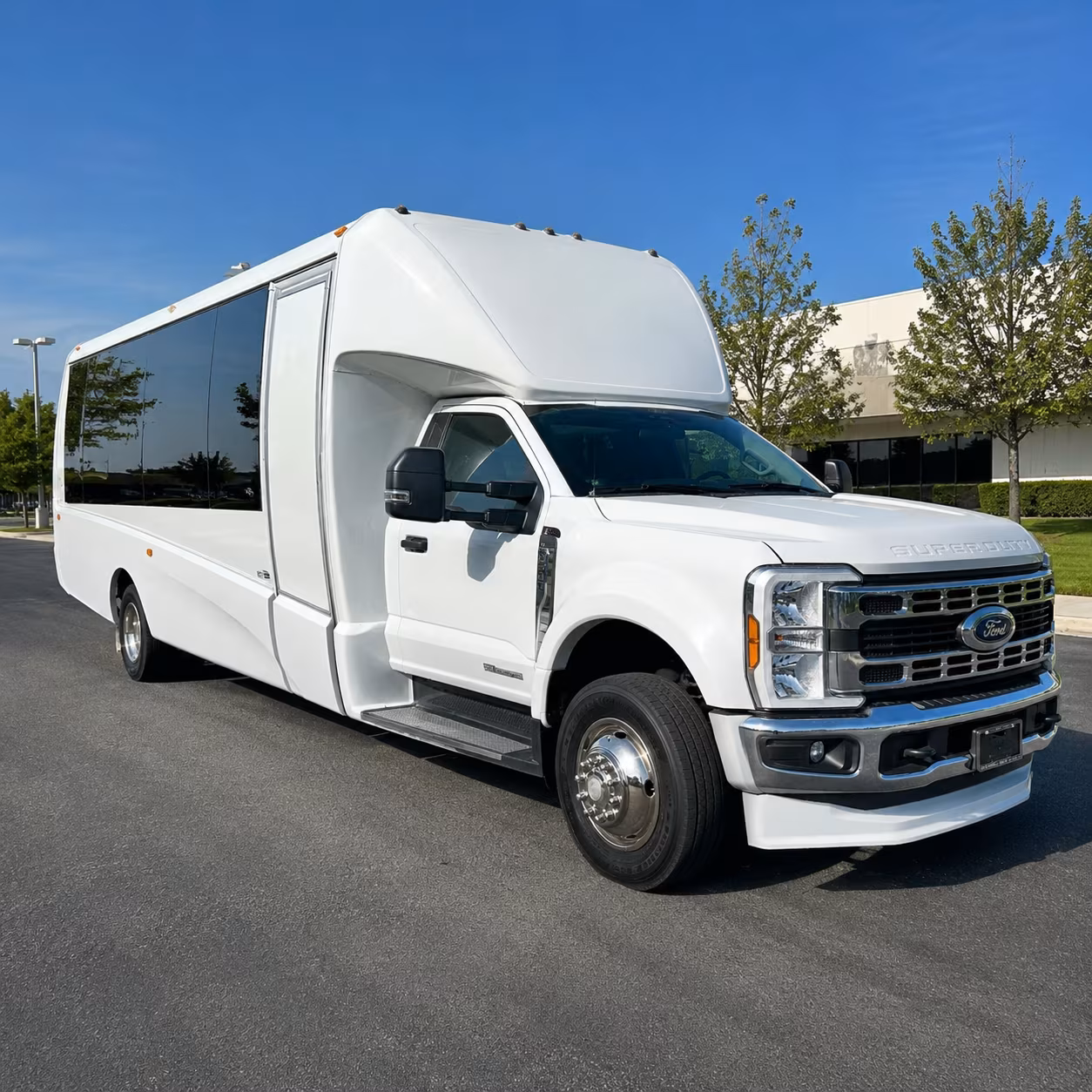 santa clarita make your group trip comfortable with a santa clarita long distance charter bus rental